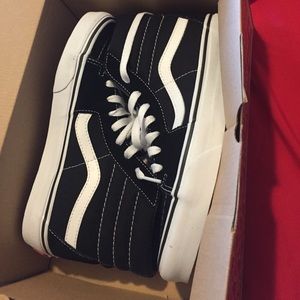 Black and white Hi Vans